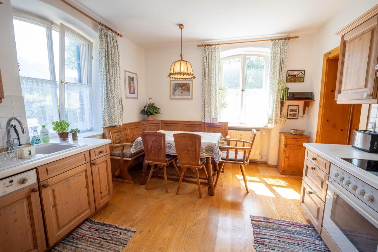 Landhauswohnung Mit Wildromantischem Garten Füssen Exteriör bild