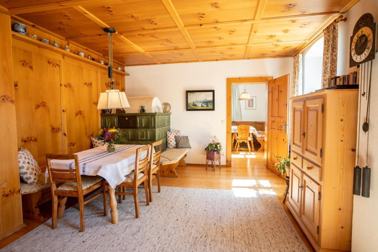 Landhauswohnung Mit Wildromantischem Garten Füssen Exteriör bild