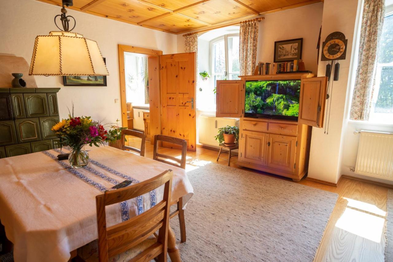 Landhauswohnung Mit Wildromantischem Garten Füssen Exteriör bild